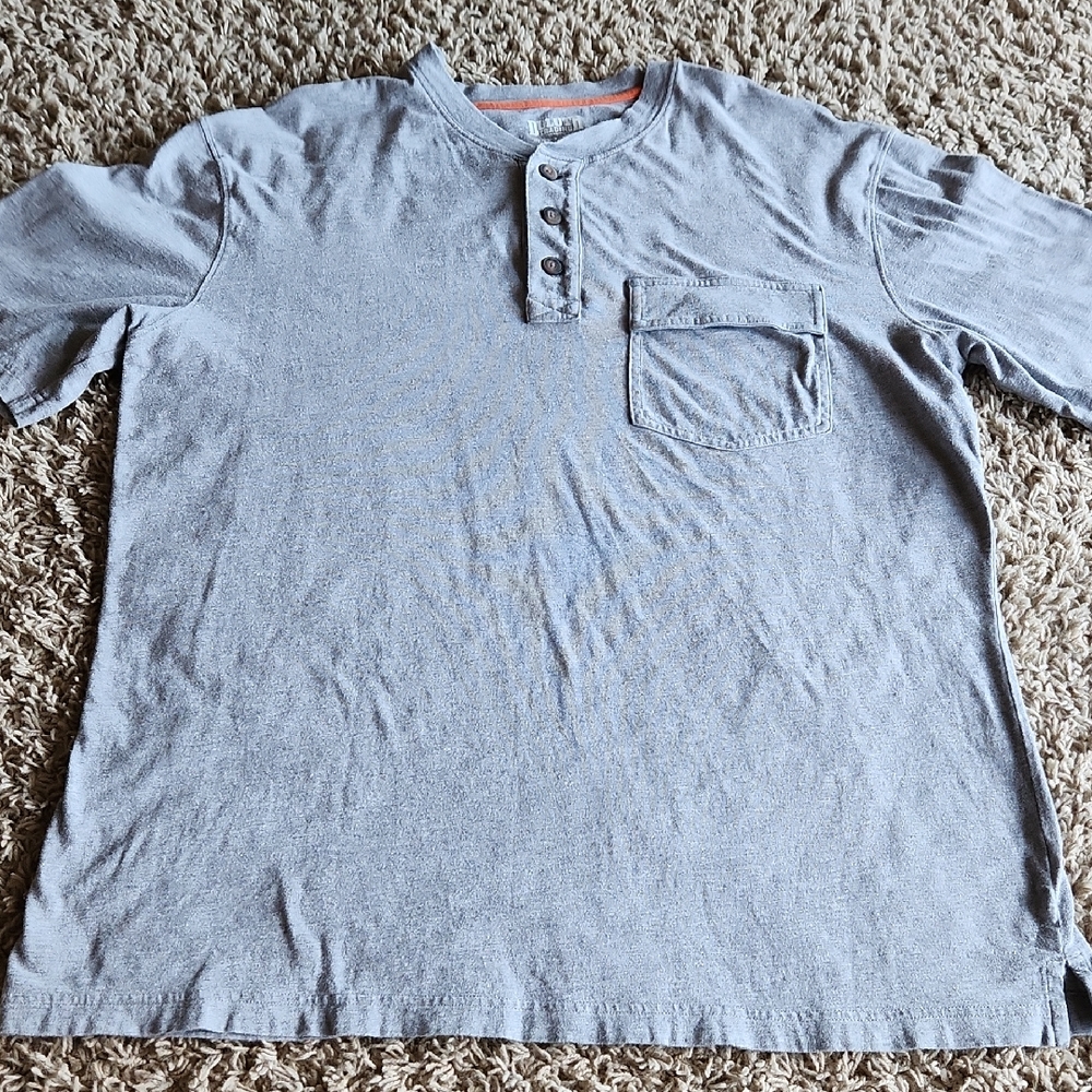 Duluth Trading Co Gray Short Sleeve Cotton Shirt Witj Single Pocket Mens Size L